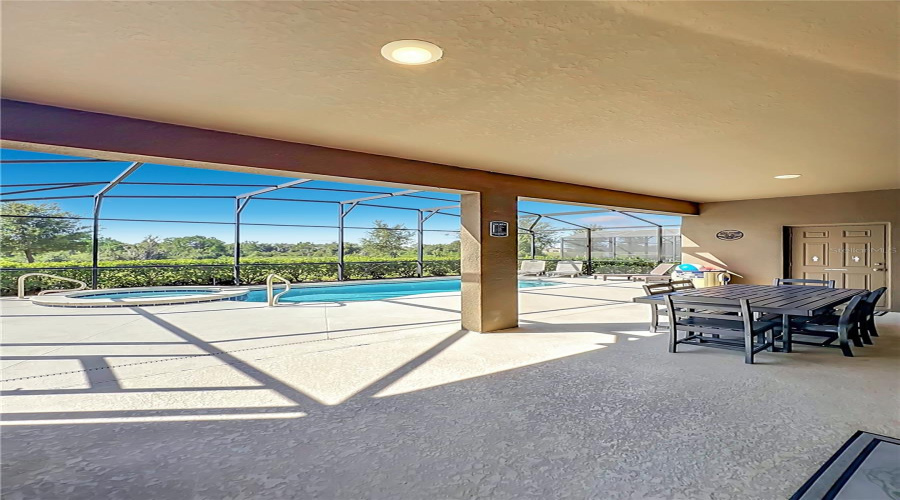 Davenport, Florida 33837, 5 Bedroom Bedrooms, ,4 Bathroombathrooms,Residential,For Sale,Oakmoss,0,Mfro6440765