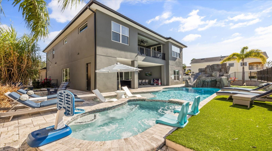 Kissimmee, Florida 34747, 6 Bedroom Bedrooms, ,6 Bathroombathrooms,Residential,For Sale,Excitement,0,Mfro6441260