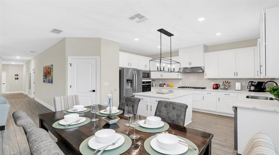Kissimmee, Florida 34747, 3 Bedroom Bedrooms, ,2 Bathroombathrooms,Residential,For Sale,Remick,0,Mfro6441425