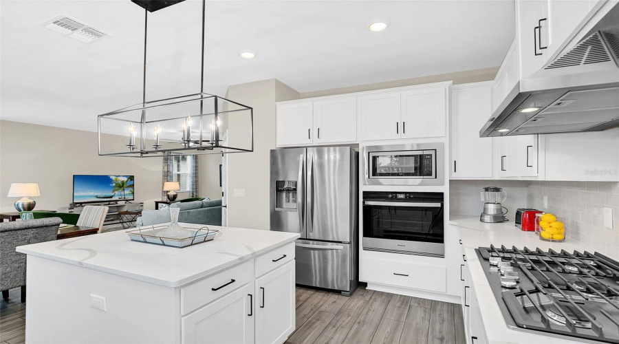 Kissimmee, Florida 34747, 3 Bedroom Bedrooms, ,2 Bathroombathrooms,Residential,For Sale,Remick,0,Mfro6441425