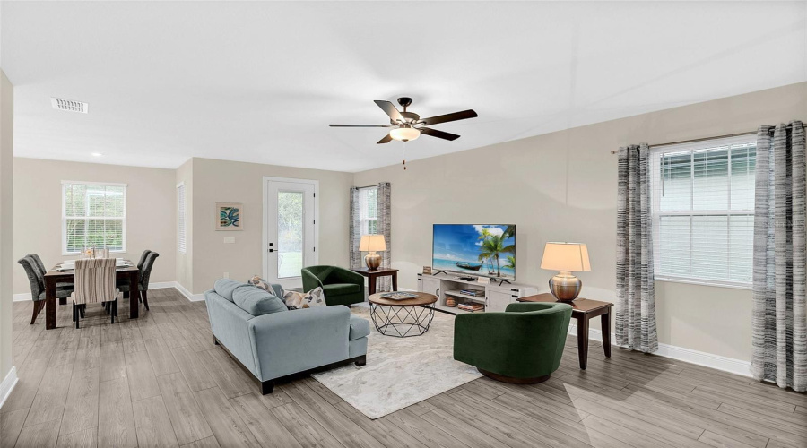 Kissimmee, Florida 34747, 3 Bedroom Bedrooms, ,2 Bathroombathrooms,Residential,For Sale,Remick,0,Mfro6441425