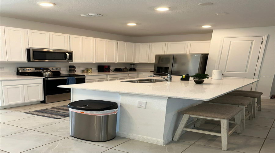 Davenport, Florida 33896, 3 Bedroom Bedrooms, ,2 Bathroombathrooms,Residential,For Sale,Discovery Street,0,Mfrs5152943