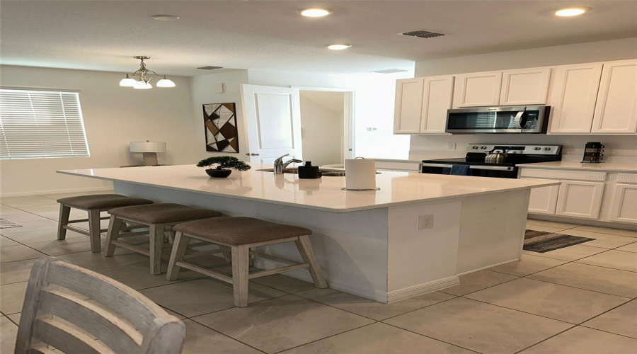 Davenport, Florida 33896, 3 Bedroom Bedrooms, ,2 Bathroombathrooms,Residential,For Sale,Discovery Street,0,Mfrs5152943