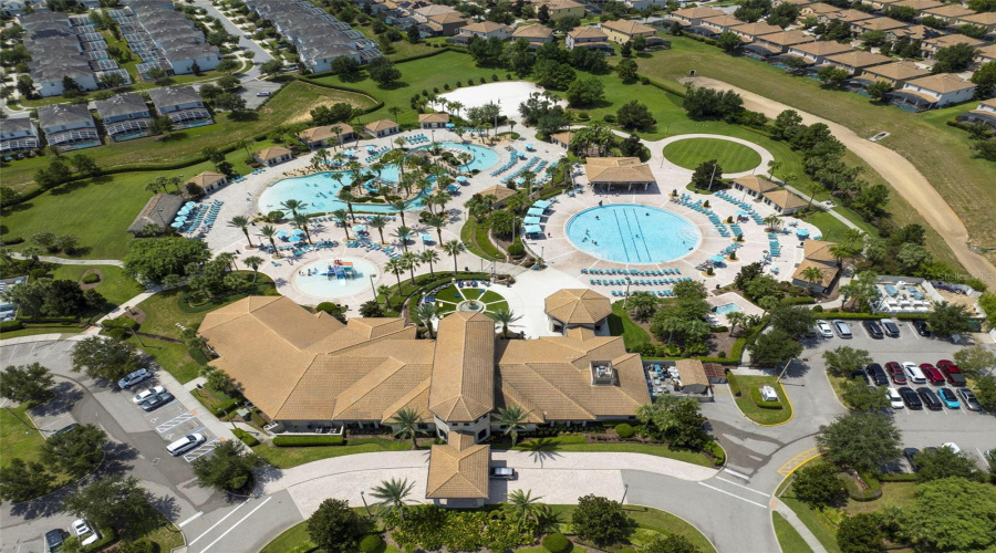 Davenport, Florida 33896, 6 Bedroom Bedrooms, ,4 Bathroombathrooms,Residential,For Sale,Mickelson,0,Mfro6441433