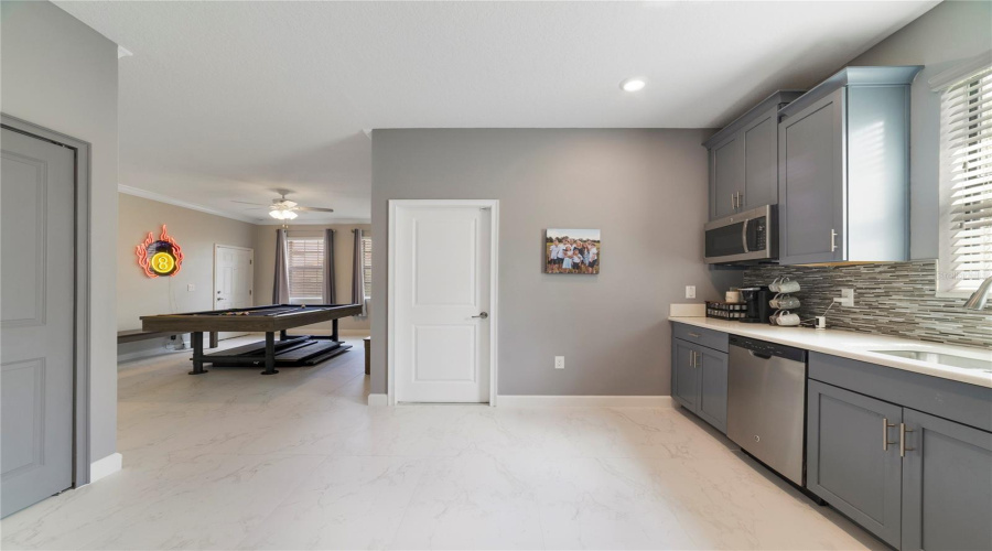 Davenport, Florida 33896, 6 Bedroom Bedrooms, ,4 Bathroombathrooms,Residential,For Sale,Mickelson,0,Mfro6441433