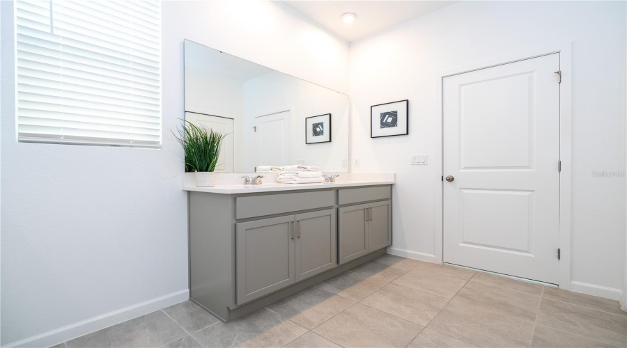 Kissimmee, Florida 34747, 6 Bedroom Bedrooms, ,4 Bathroombathrooms,Residential,For Sale,Salty Winds,0,Mfro6339598