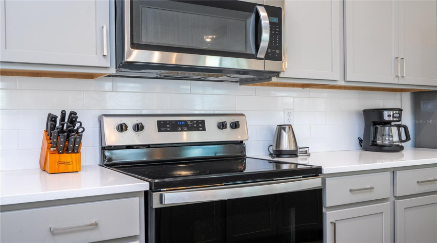 Kissimmee, Florida 34747, 6 Bedroom Bedrooms, ,4 Bathroombathrooms,Residential,For Sale,Salty Winds,0,Mfro6339598