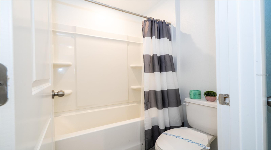 Kissimmee, Florida 34747, 6 Bedroom Bedrooms, ,4 Bathroombathrooms,Residential,For Sale,Salty Winds,0,Mfro6339598