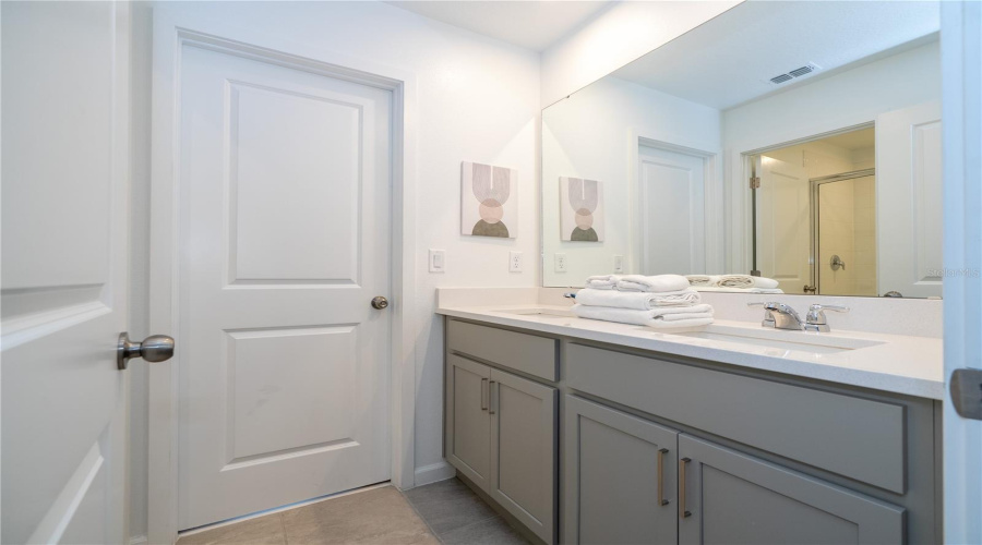 Kissimmee, Florida 34747, 6 Bedroom Bedrooms, ,4 Bathroombathrooms,Residential,For Sale,Salty Winds,0,Mfro6339598