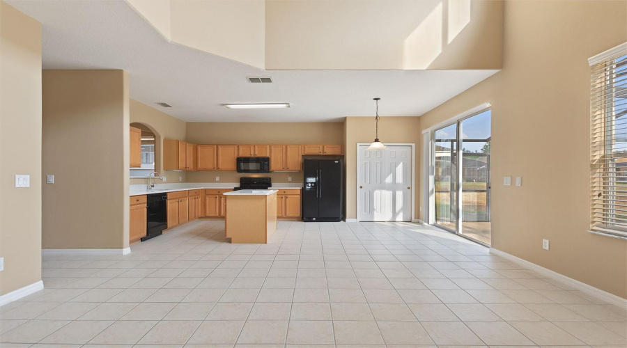 Davenport, Florida 33837, 5 Bedroom Bedrooms, ,4 Bathroombathrooms,Residential,For Sale,African Daisy,0,Mfro6441259