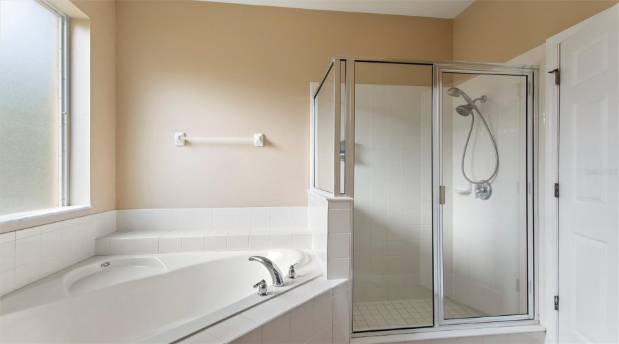 Davenport, Florida 33837, 5 Bedroom Bedrooms, ,4 Bathroombathrooms,Residential,For Sale,African Daisy,0,Mfro6441259