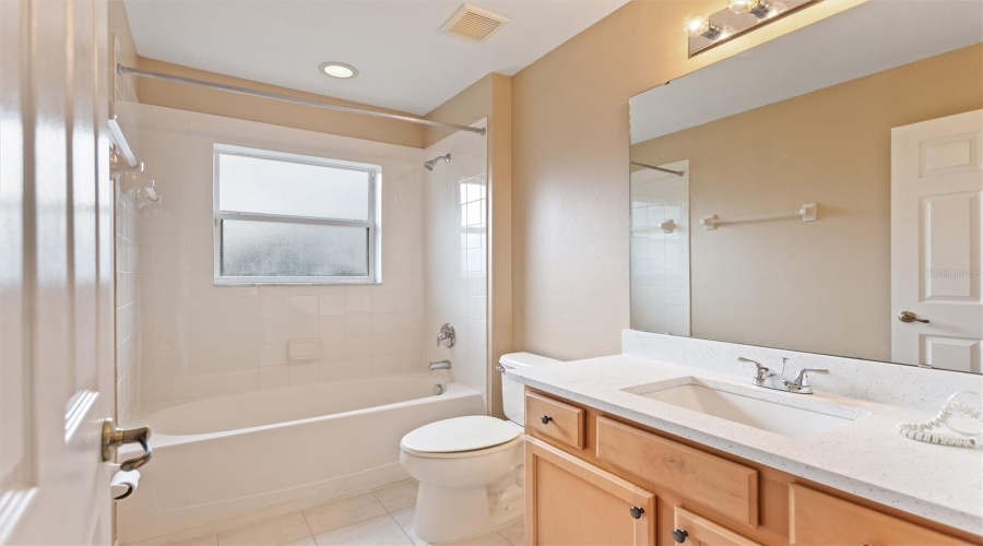 Davenport, Florida 33837, 5 Bedroom Bedrooms, ,4 Bathroombathrooms,Residential,For Sale,African Daisy,0,Mfro6441259