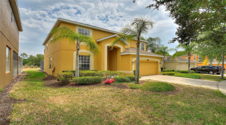 Davenport, Florida 33837, 5 Bedroom Bedrooms, ,4 Bathroombathrooms,Residential,For Sale,African Daisy,0,Mfro6441259