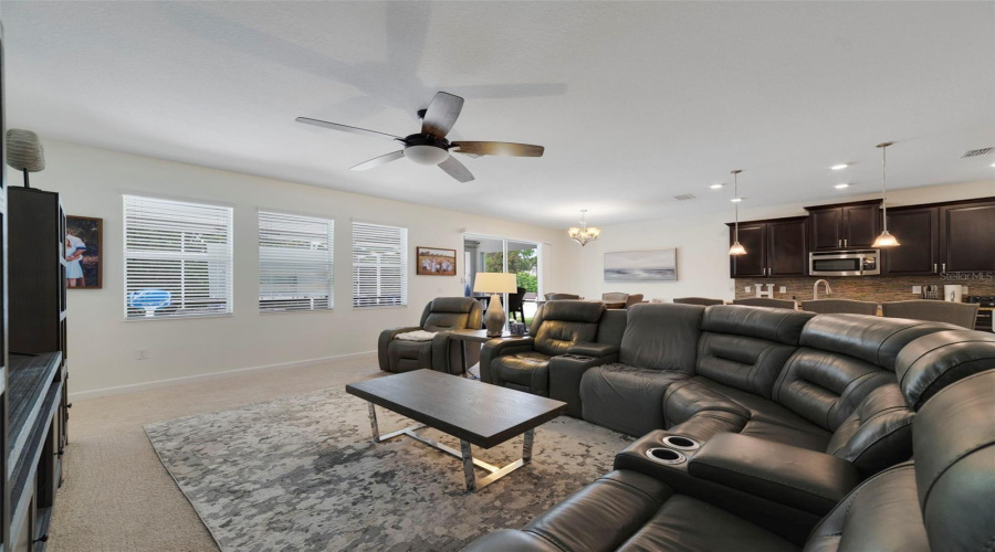 Davenport, Florida 33896, 5 Bedroom Bedrooms, ,3 Bathroombathrooms,Residential,For Sale,Pro Shop,0,Mfro6441544