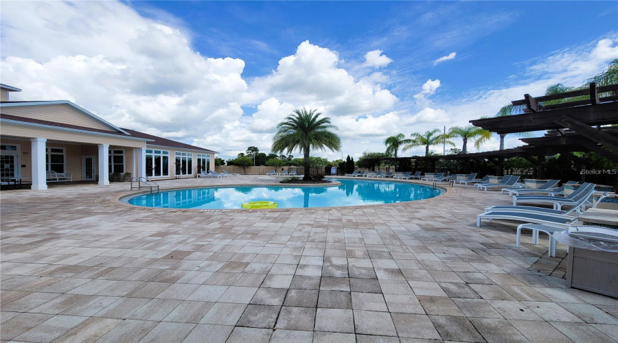 Kissimmee, Florida 34747, 4 Bedroom Bedrooms, ,3 Bathroombathrooms,Residential,For Sale,Shine,0,Mfro6441442