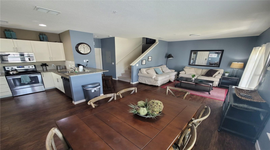 Kissimmee, Florida 34747, 4 Bedroom Bedrooms, ,3 Bathroombathrooms,Residential,For Sale,Shine,0,Mfro6441442