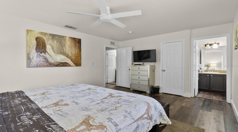 Davenport, Florida 33897, 3 Bedroom Bedrooms, ,2 Bathroombathrooms,Residential,For Sale,Calabria,0,Mfro6437337