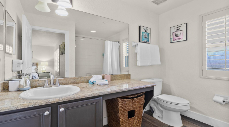 Davenport, Florida 33897, 3 Bedroom Bedrooms, ,2 Bathroombathrooms,Residential,For Sale,Calabria,0,Mfro6437337