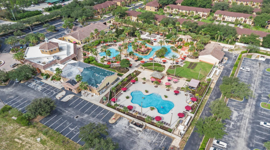 Davenport, Florida 33897, 3 Bedroom Bedrooms, ,2 Bathroombathrooms,Residential,For Sale,Calabria,0,Mfro6437337