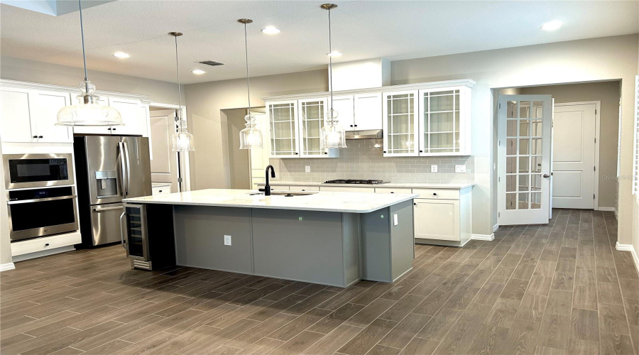 Kissimmee, Florida 34747, 2 Bedroom Bedrooms, ,2 Bathroombathrooms,Residential,For Sale,Key Bay,0,Mfro6441509
