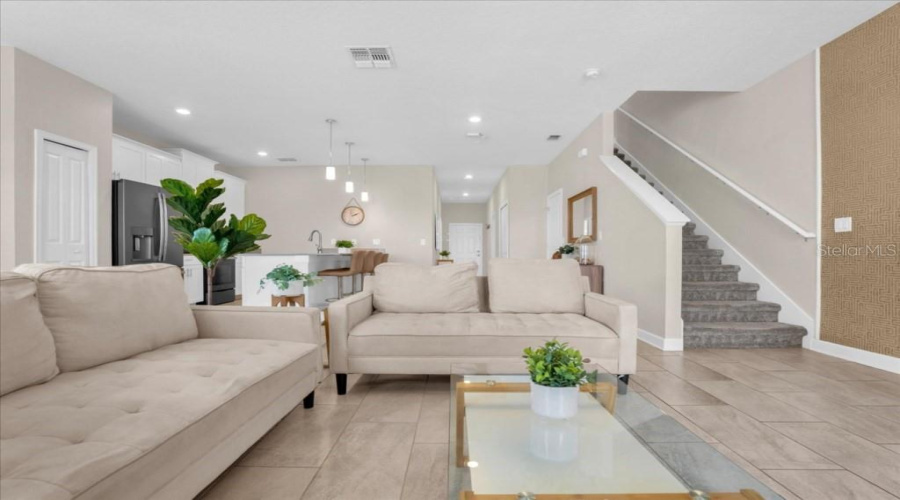 Davenport, Florida 33896, 5 Bedroom Bedrooms, ,4 Bathroombathrooms,Residential,For Sale,Stinger,0,Mfro6441627