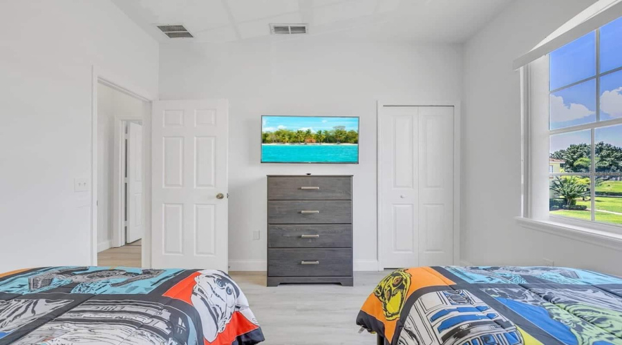 Davenport, Florida 33896, 4 Bedroom Bedrooms, ,3 Bathroombathrooms,Residential,For Sale,Madison,0,Mfro6441609