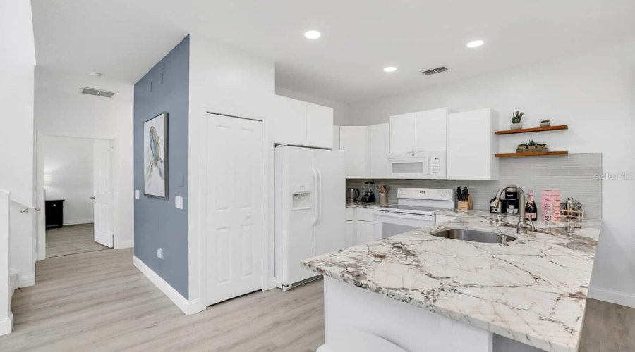 Davenport, Florida 33896, 4 Bedroom Bedrooms, ,3 Bathroombathrooms,Residential,For Sale,Madison,0,Mfro6441609