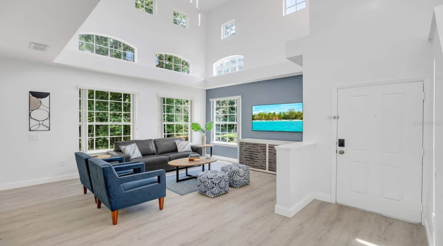 Davenport, Florida 33896, 4 Bedroom Bedrooms, ,3 Bathroombathrooms,Residential,For Sale,Madison,0,Mfro6441609