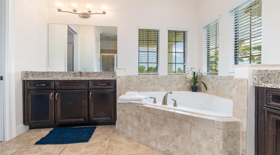 Kissimmee, Florida 34747, 5 Bedroom Bedrooms, ,5 Bathroombathrooms,Residential,For Sale,Desert Mountain,0,Mfro6440502