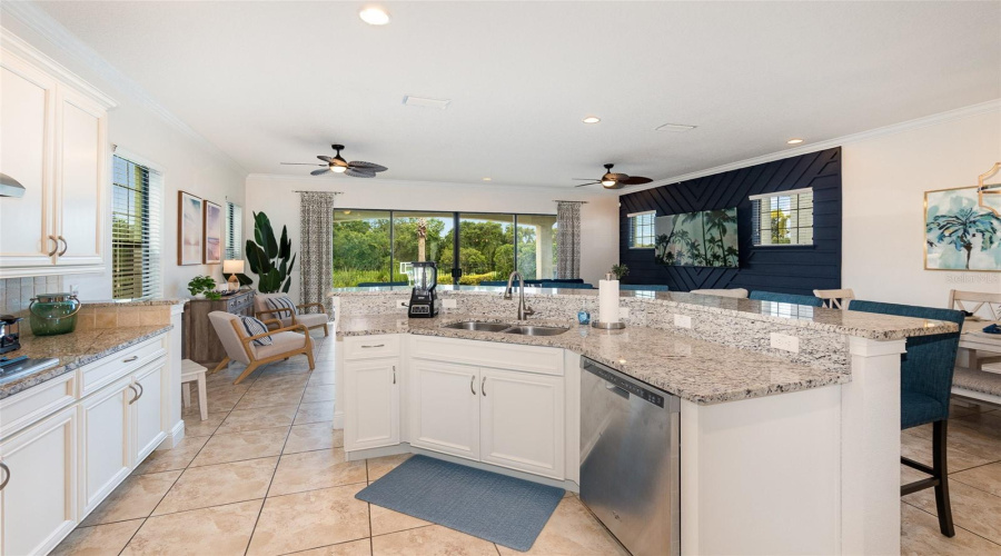 Kissimmee, Florida 34747, 5 Bedroom Bedrooms, ,5 Bathroombathrooms,Residential,For Sale,Desert Mountain,0,Mfro6440502