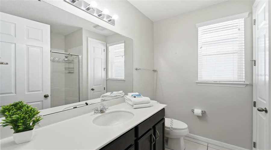 Kissimmee, Florida 34747, 9 Bedroom Bedrooms, ,6 Bathroombathrooms,Residential,For Sale,Sawyer Palm,0,Mfro6385788