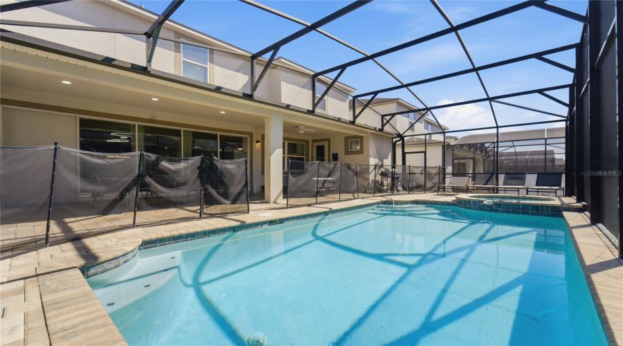 Kissimmee, Florida 34747, 9 Bedroom Bedrooms, ,6 Bathroombathrooms,Residential,For Sale,Sawyer Palm,0,Mfro6385788
