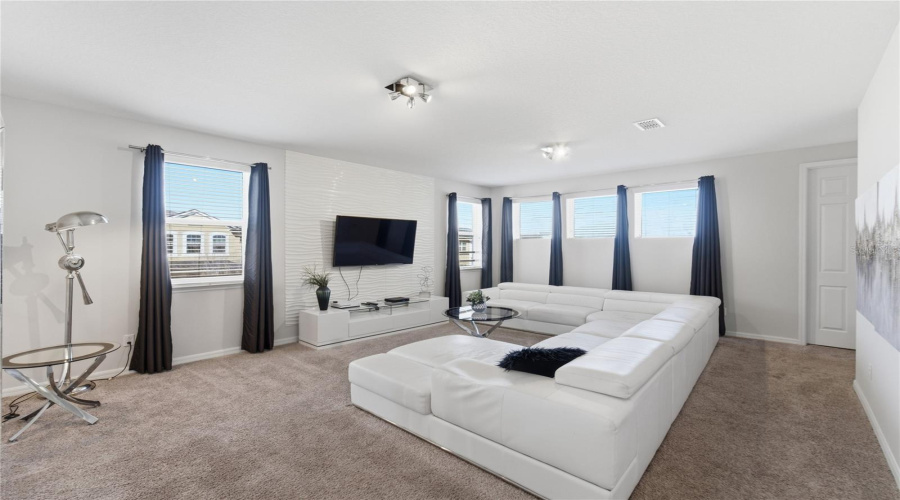 Kissimmee, Florida 34747, 7 Bedroom Bedrooms, ,6 Bathroombathrooms,Residential,For Sale,Egret Mills,0,Mfro6385765