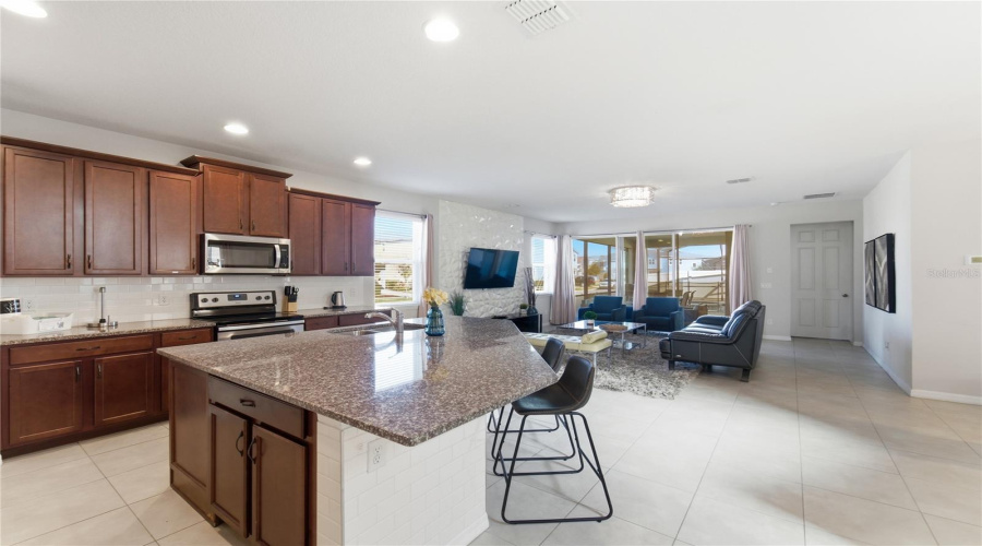 Kissimmee, Florida 34747, 7 Bedroom Bedrooms, ,6 Bathroombathrooms,Residential,For Sale,Egret Mills,0,Mfro6385765