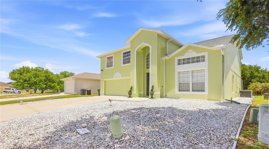 Davenport, Florida 33837, 4 Bedroom Bedrooms, ,3 Bathroombathrooms,Residential,For Sale,Sigmund,0,Mfro6295794