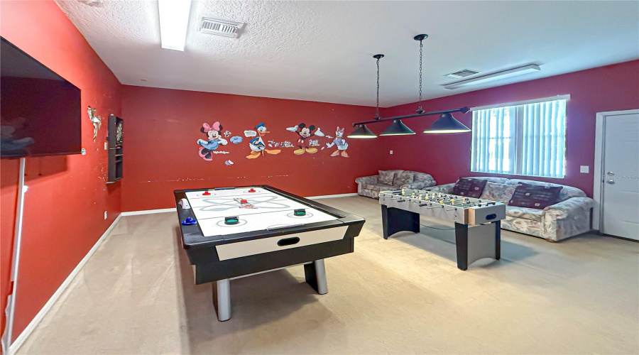 Davenport, Florida 33897, 6 Bedroom Bedrooms, ,4 Bathroombathrooms,Residential,For Sale,Tupelo,0,Mfrs5157226