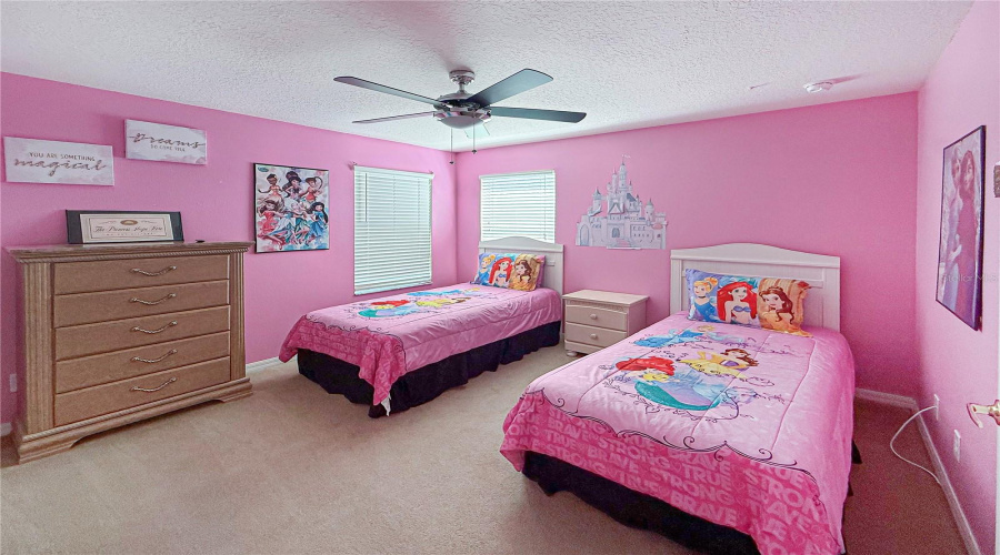 Davenport, Florida 33897, 6 Bedroom Bedrooms, ,4 Bathroombathrooms,Residential,For Sale,Tupelo,0,Mfrs5157226