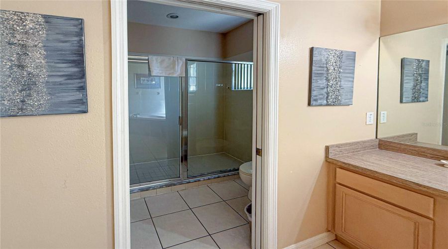 Davenport, Florida 33897, 6 Bedroom Bedrooms, ,4 Bathroombathrooms,Residential,For Sale,Tupelo,0,Mfrs5157226