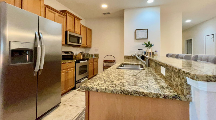 Kissimmee, Florida 34747, 5 Bedroom Bedrooms, ,4 Bathroombathrooms,Residential,For Sale,Cat Palm,0,Mfrs5157355