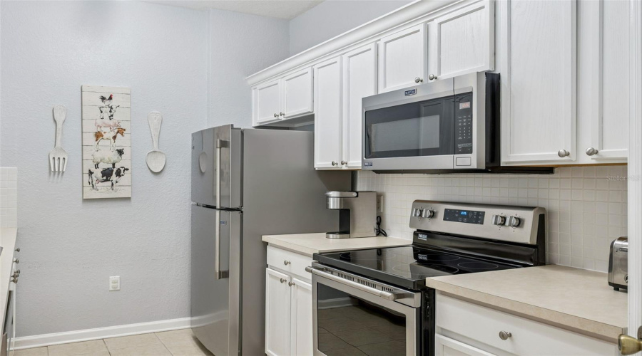 Kissimmee, Florida 34747, 3 Bedroom Bedrooms, ,2 Bathroombathrooms,Residential,For Sale,Comrow,0,Mfrs5157519