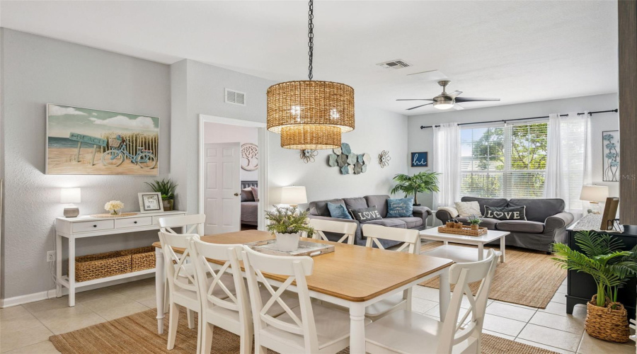 Kissimmee, Florida 34747, 3 Bedroom Bedrooms, ,2 Bathroombathrooms,Residential,For Sale,Comrow,0,Mfrs5157519