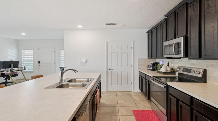 Davenport, Florida 33837, 4 Bedroom Bedrooms, ,2 Bathroombathrooms,Residential,For Sale,Campo,0,Mfrs5157402