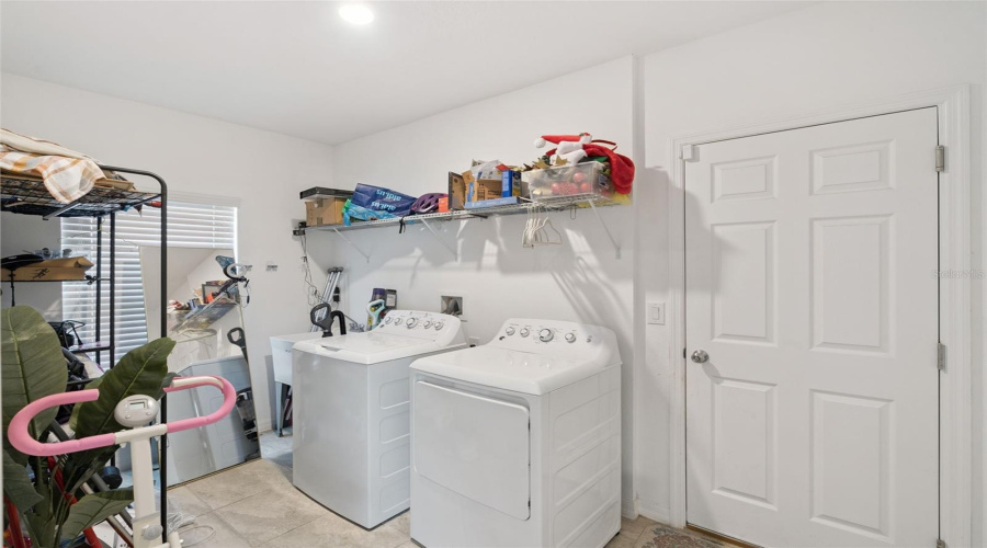 Davenport, Florida 33837, 4 Bedroom Bedrooms, ,2 Bathroombathrooms,Residential,For Sale,Campo,0,Mfrs5157402