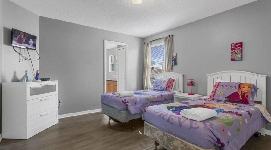 Kissimmee, Florida 34747, 7 Bedroom Bedrooms, ,5 Bathroombathrooms,Residential,For Sale,La Isla,0,Mfrs5157624