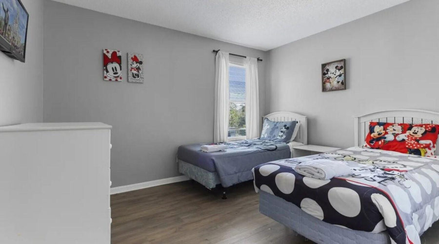 Kissimmee, Florida 34747, 7 Bedroom Bedrooms, ,5 Bathroombathrooms,Residential,For Sale,La Isla,0,Mfrs5157624