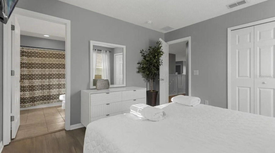 Kissimmee, Florida 34747, 7 Bedroom Bedrooms, ,5 Bathroombathrooms,Residential,For Sale,La Isla,0,Mfrs5157624