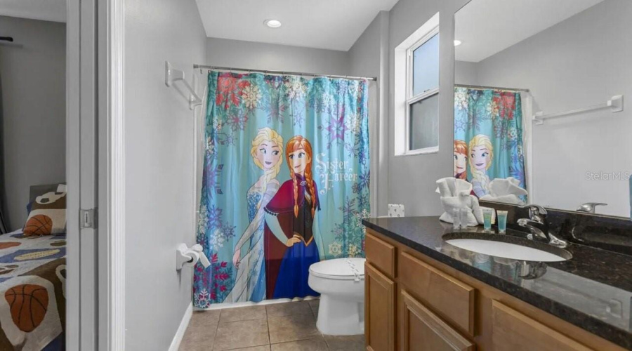 Kissimmee, Florida 34747, 7 Bedroom Bedrooms, ,5 Bathroombathrooms,Residential,For Sale,La Isla,0,Mfrs5157624