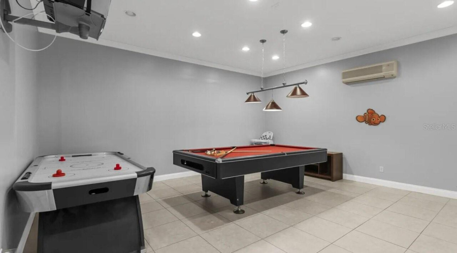 Kissimmee, Florida 34747, 7 Bedroom Bedrooms, ,5 Bathroombathrooms,Residential,For Sale,La Isla,0,Mfrs5157624