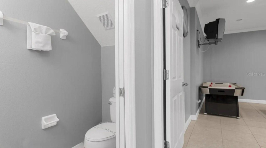 Kissimmee, Florida 34747, 7 Bedroom Bedrooms, ,5 Bathroombathrooms,Residential,For Sale,La Isla,0,Mfrs5157624