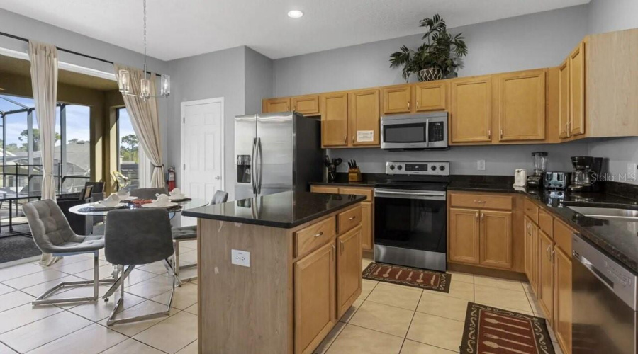 Kissimmee, Florida 34747, 7 Bedroom Bedrooms, ,5 Bathroombathrooms,Residential,For Sale,La Isla,0,Mfrs5157624